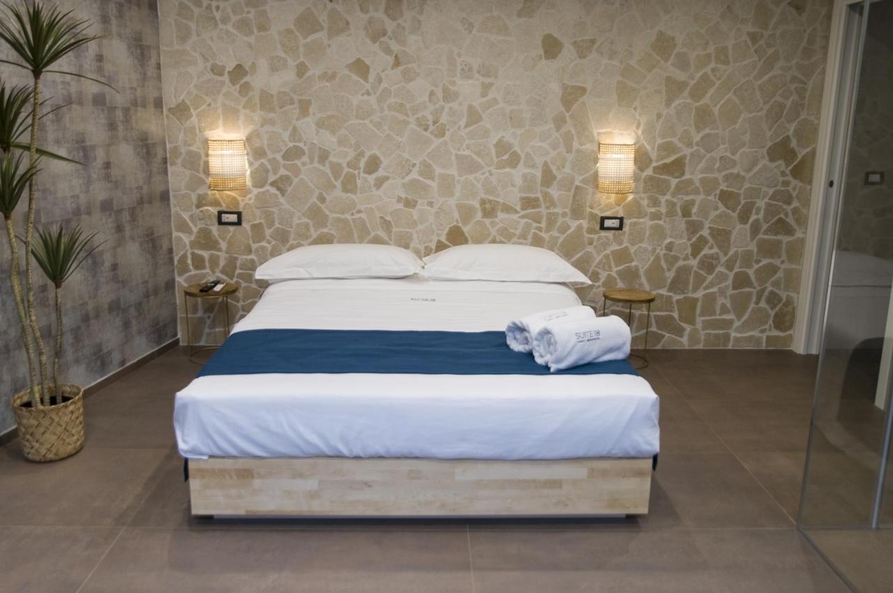 Suite 18 Luxury Apartments Bari Luaran gambar
