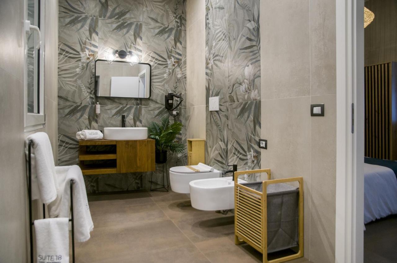 Suite 18 Luxury Apartments Bari Luaran gambar