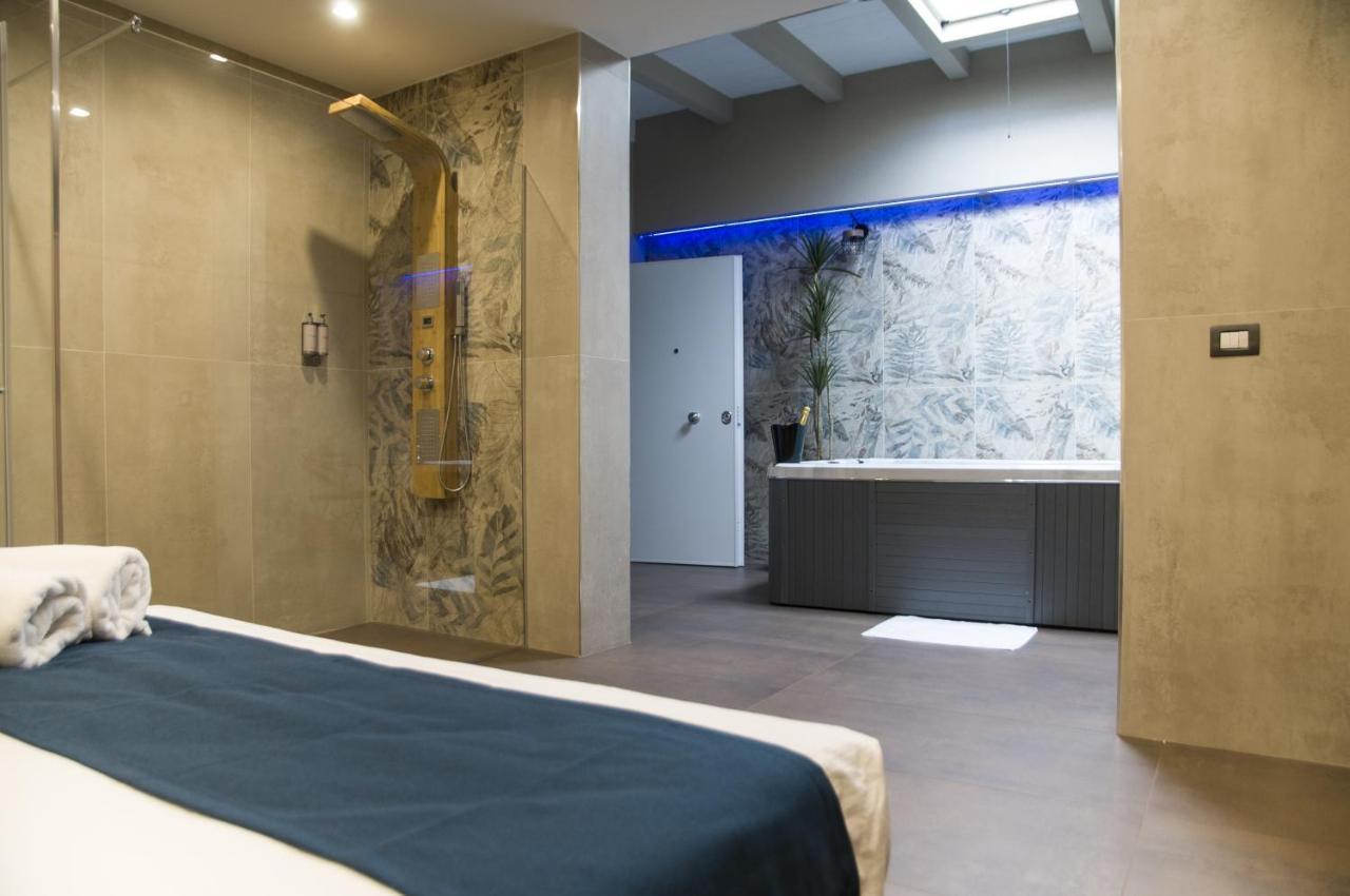 Suite 18 Luxury Apartments Bari Luaran gambar