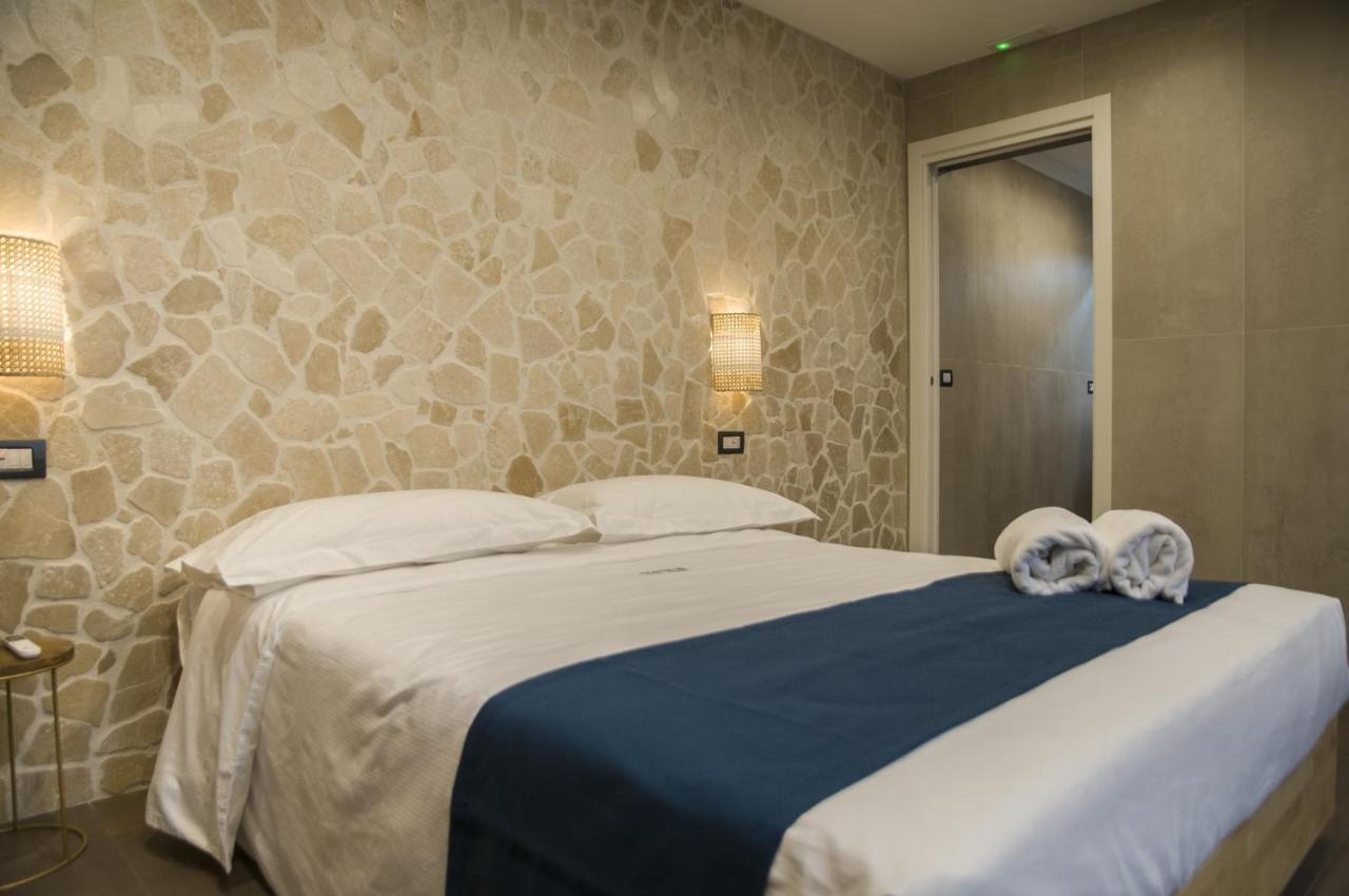 Suite 18 Luxury Apartments Bari Luaran gambar