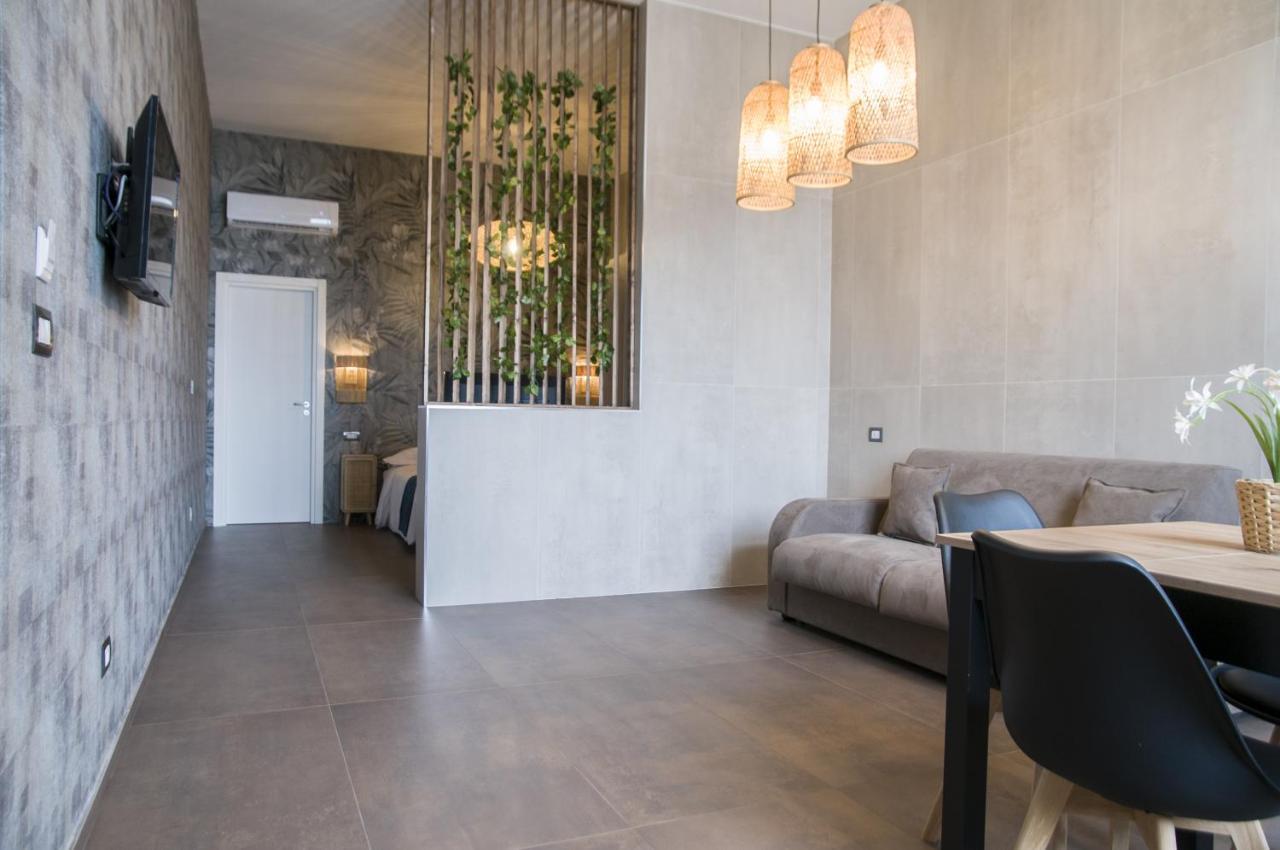 Suite 18 Luxury Apartments Bari Luaran gambar