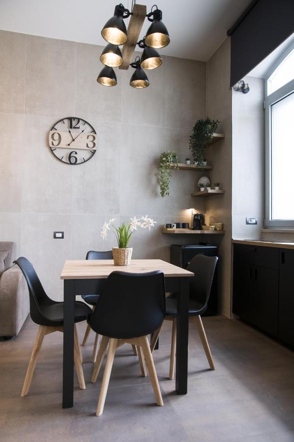 Suite 18 Luxury Apartments Bari Luaran gambar