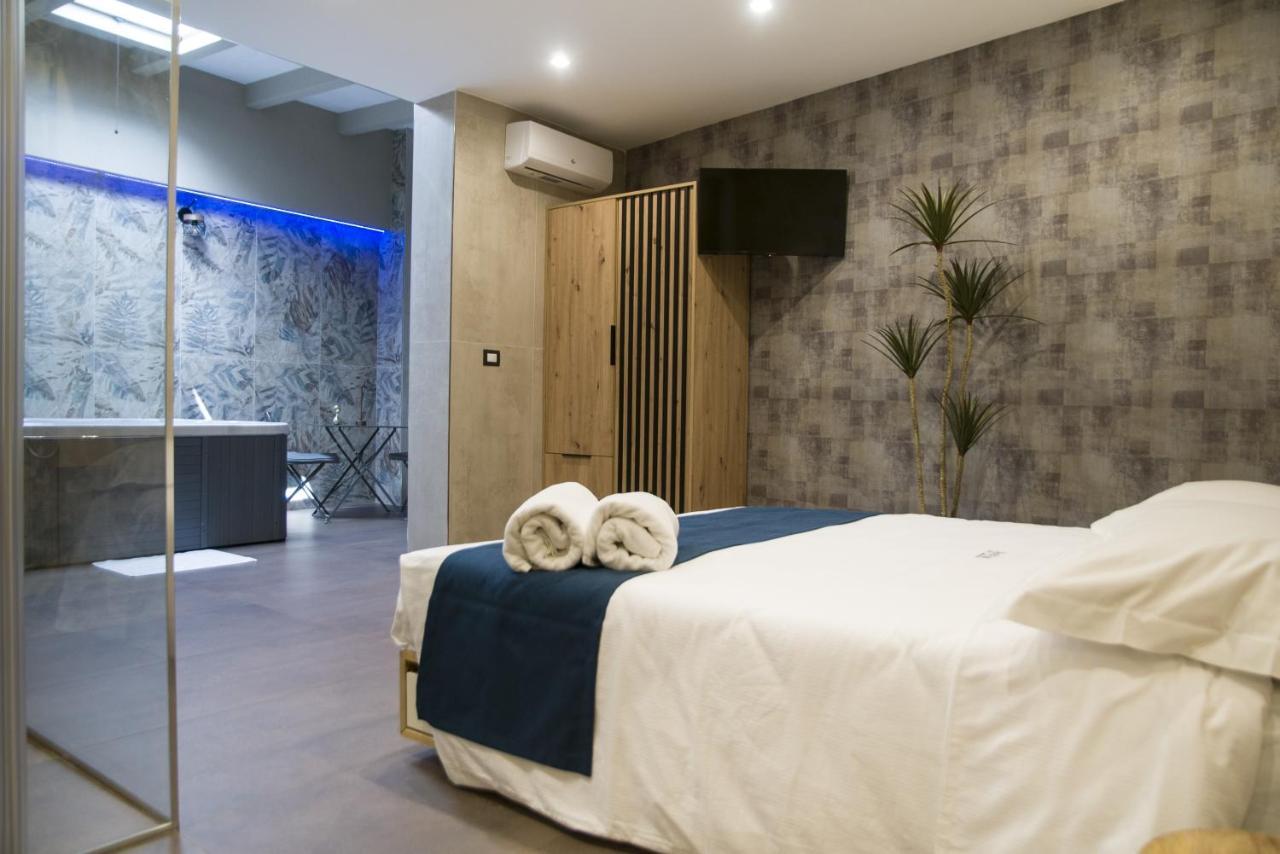 Suite 18 Luxury Apartments Bari Luaran gambar