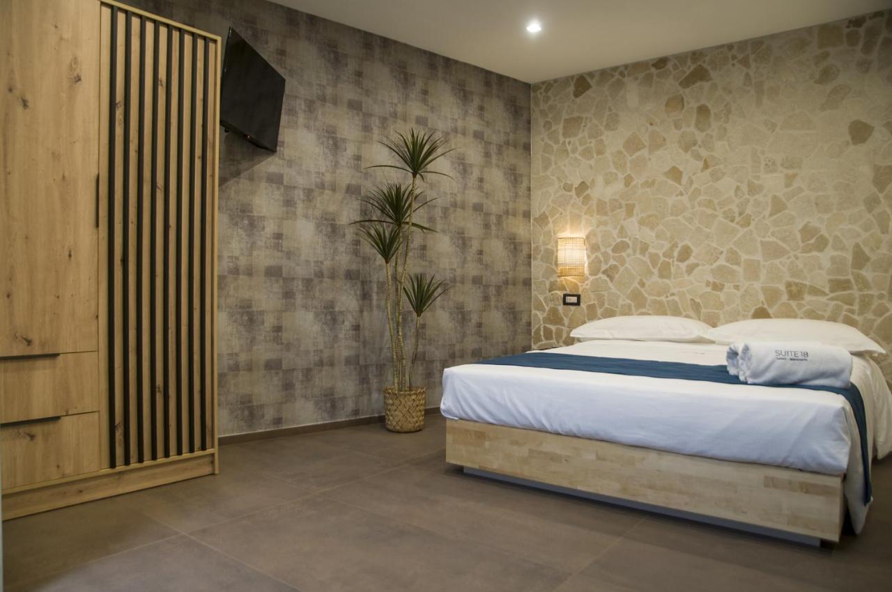 Suite 18 Luxury Apartments Bari Luaran gambar