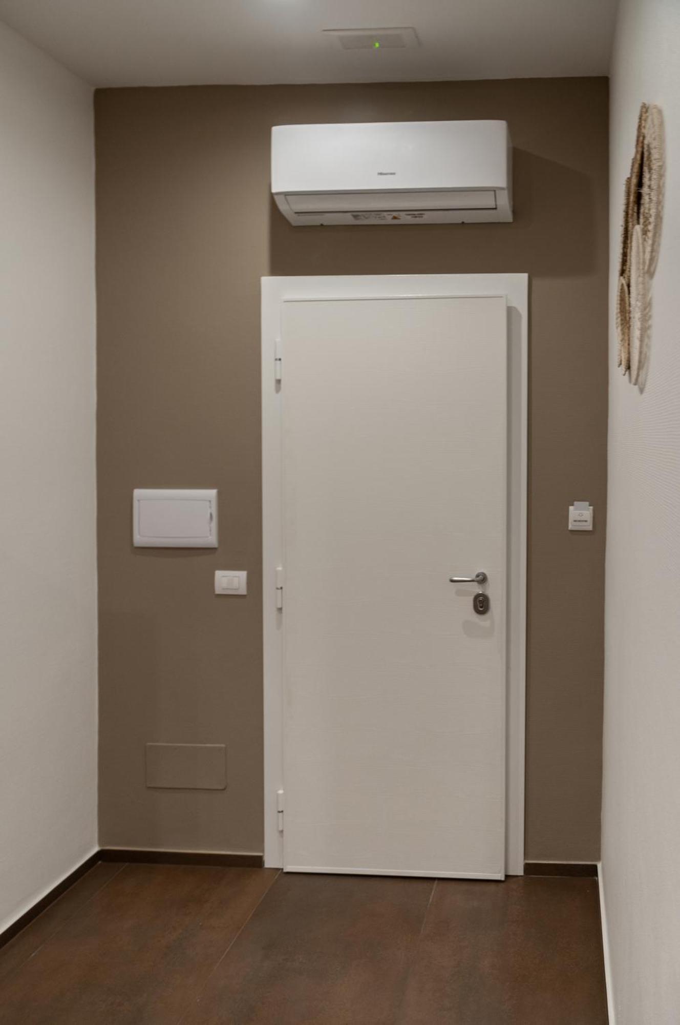 Suite 18 Luxury Apartments Bari Luaran gambar
