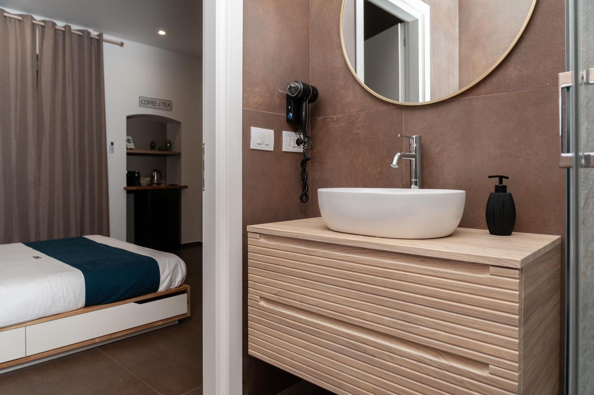Suite 18 Luxury Apartments Bari Luaran gambar