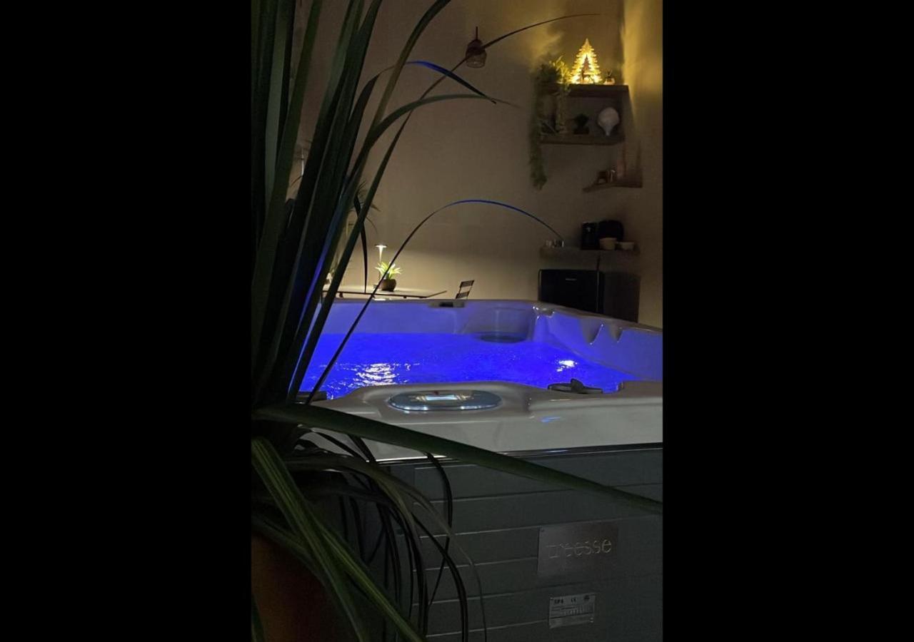 Suite 18 Luxury Apartments Bari Luaran gambar
